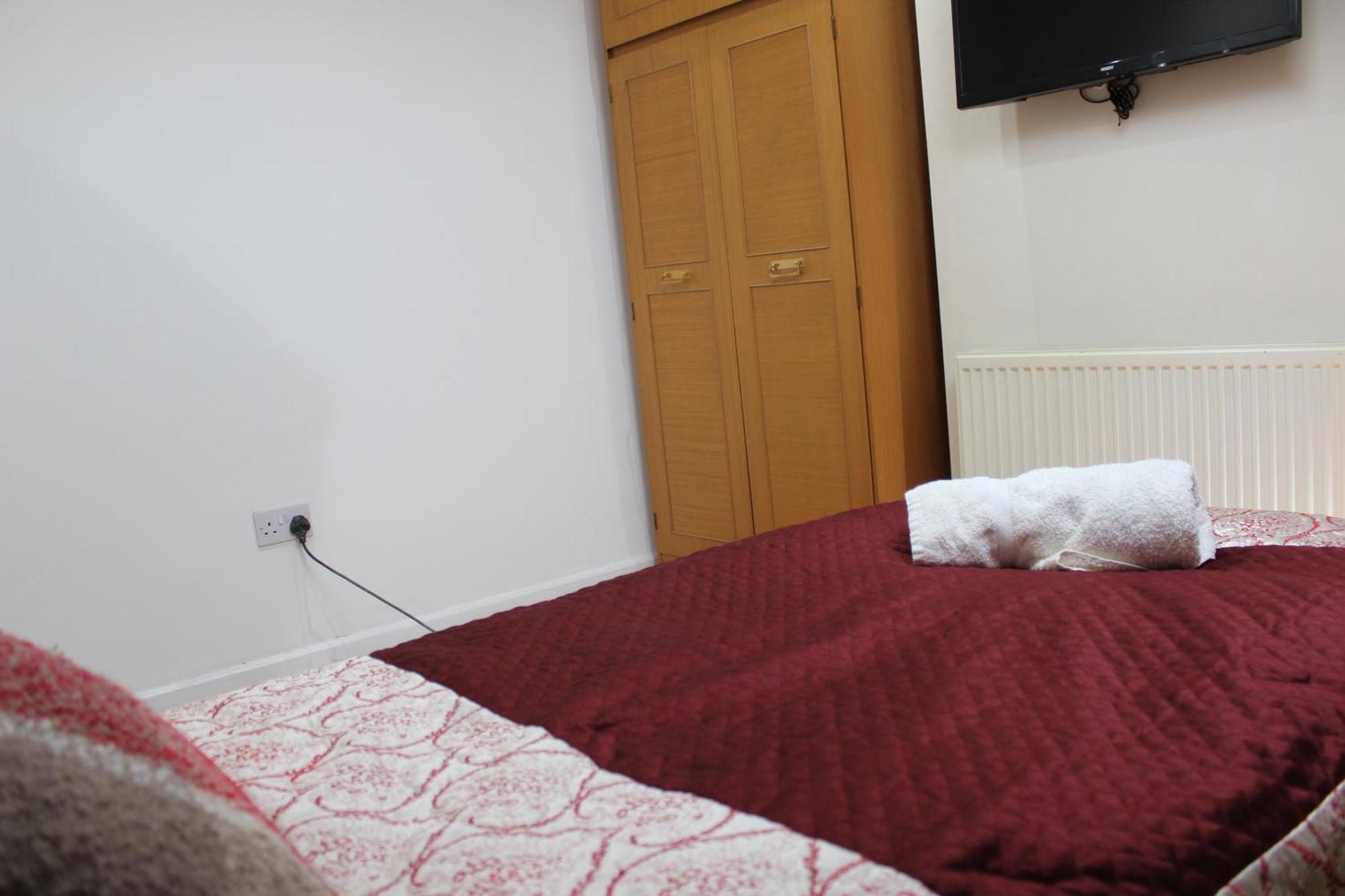 Mother-In-Law Guest House Hotel Leeds Leeds  Ngoại thất bức ảnh
