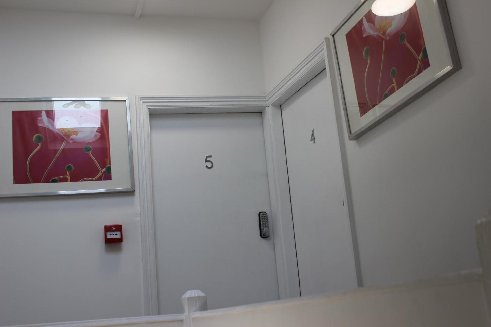 Mother-In-Law Guest House Hotel Leeds Leeds  Ngoại thất bức ảnh