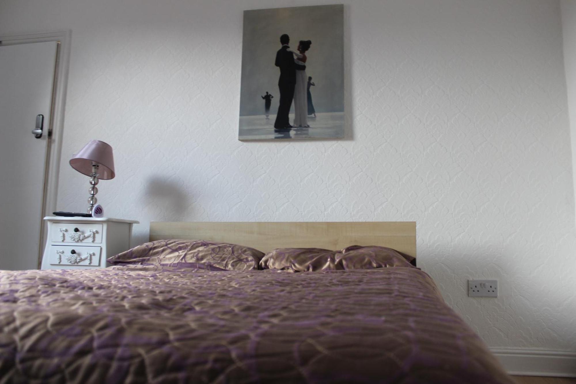 Mother-In-Law Guest House Hotel Leeds Leeds  Ngoại thất bức ảnh