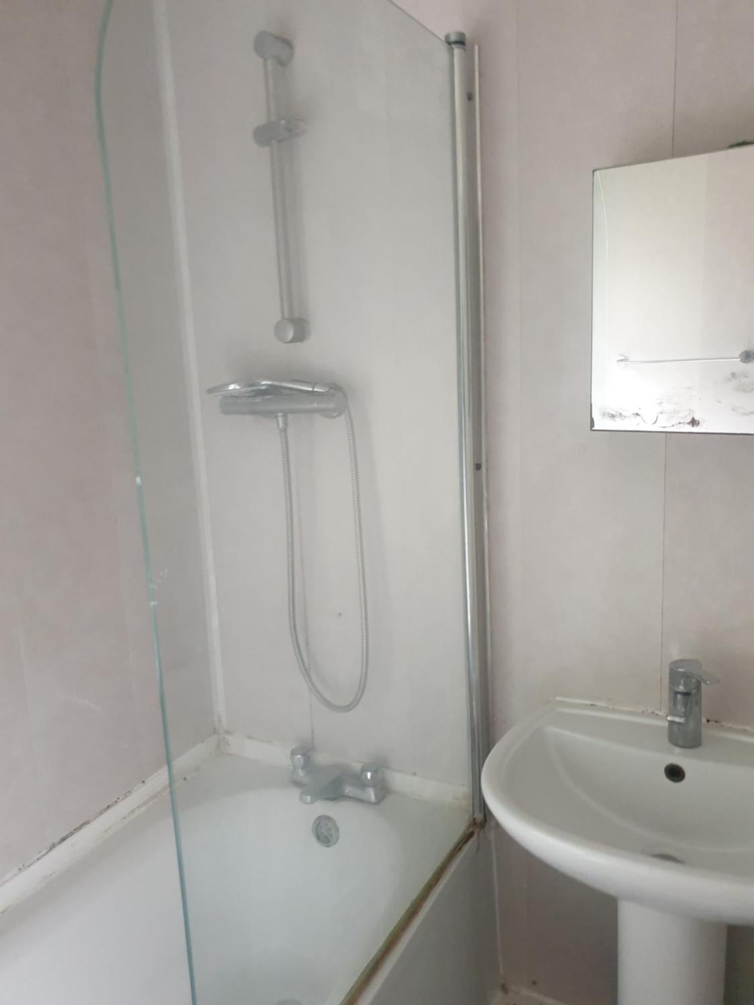 Mother-In-Law Guest House Hotel Leeds Leeds  Ngoại thất bức ảnh