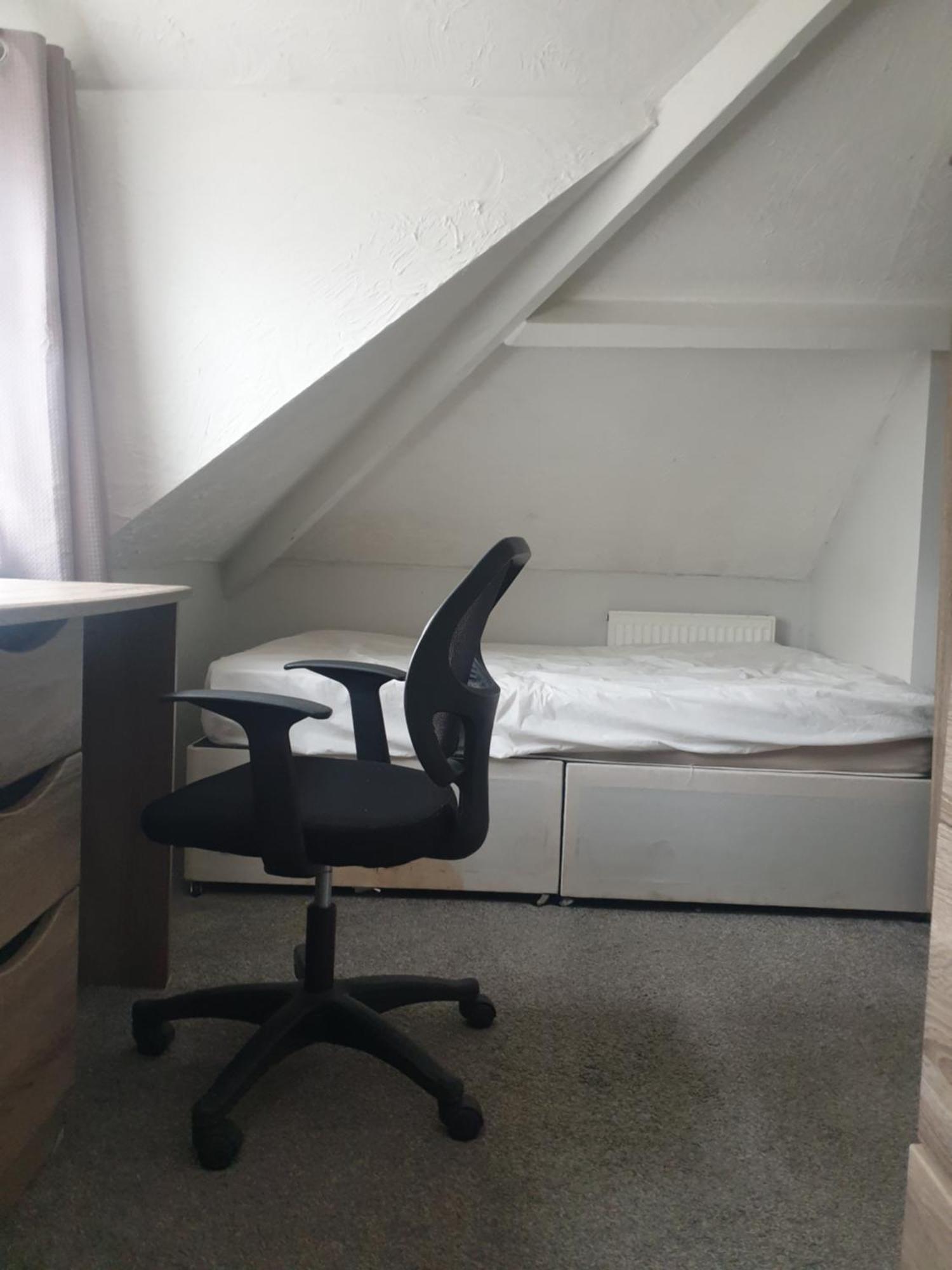 Mother-In-Law Guest House Hotel Leeds Leeds  Ngoại thất bức ảnh