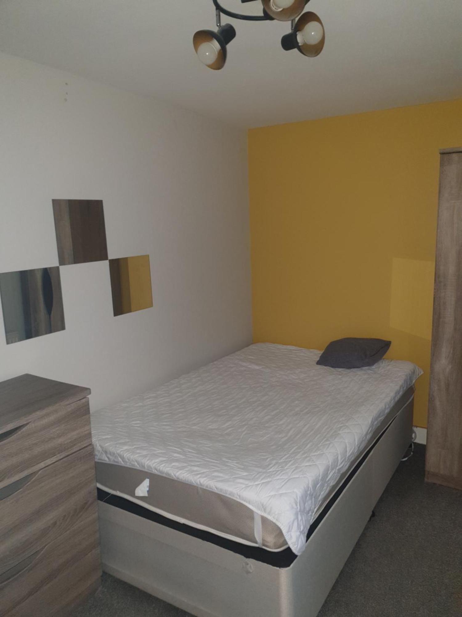 Mother-In-Law Guest House Hotel Leeds Leeds  Ngoại thất bức ảnh